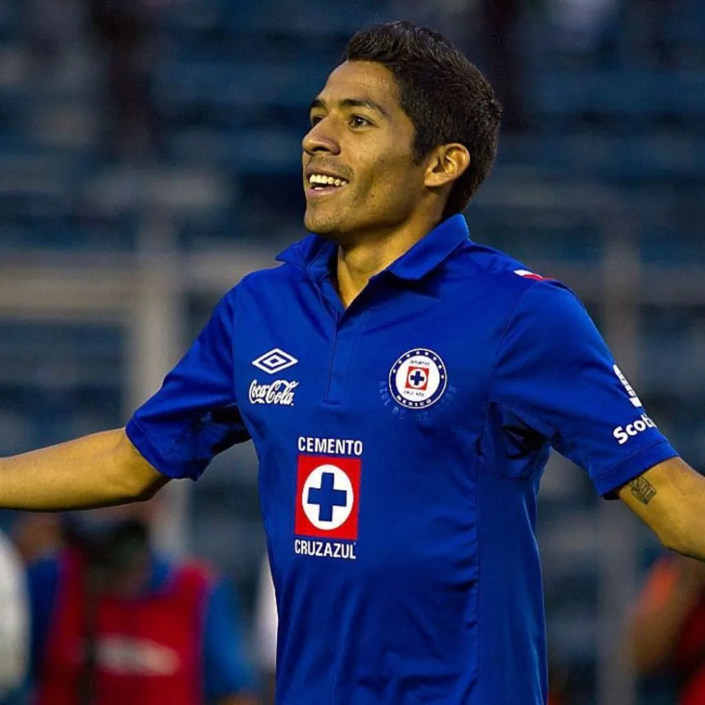 Javier Aquino — foto 1