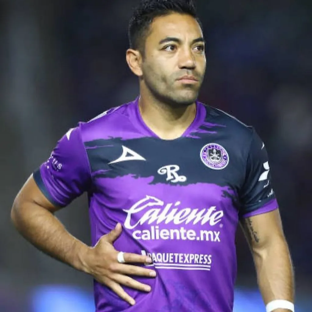 Marco Fabián — foto 3